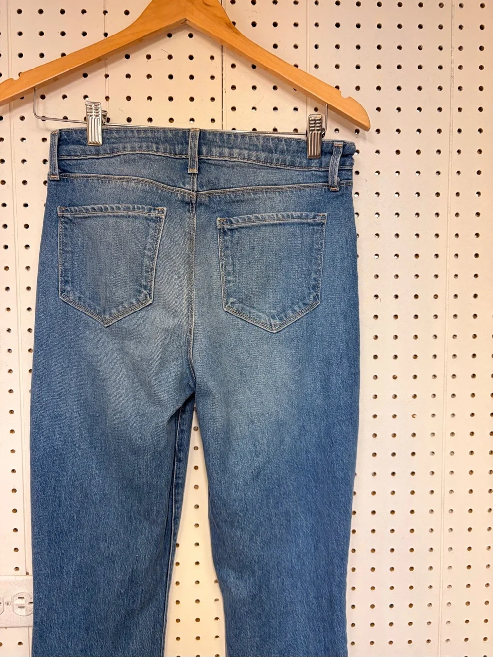L'AGENCE Mediun Wash  Blue Straight-Leg Jeans